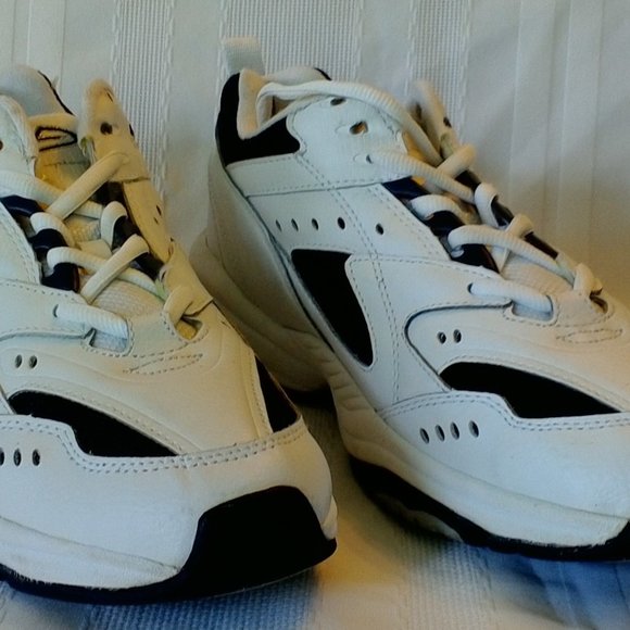 C9 Champion size 10 white and blue athletic shoes - Picture 1 of 5